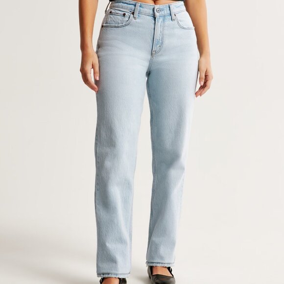 Abercrombie & Fitch Curve Love Mid Rise 90s Straight Jean - 29L Light (NWT!) - Picture 2 of 9
